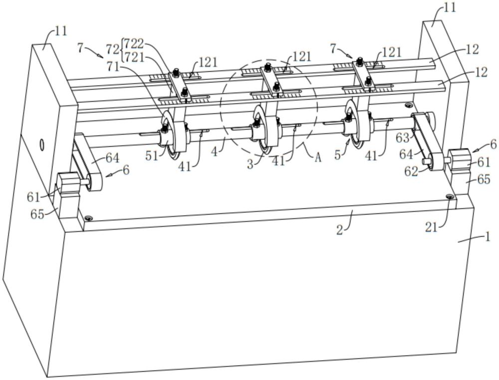一種用于玻璃纖維氈的縱向分切機(jī)的制作方法 一種用于玻璃纖維氈的縱向分切機(jī)的制作方法